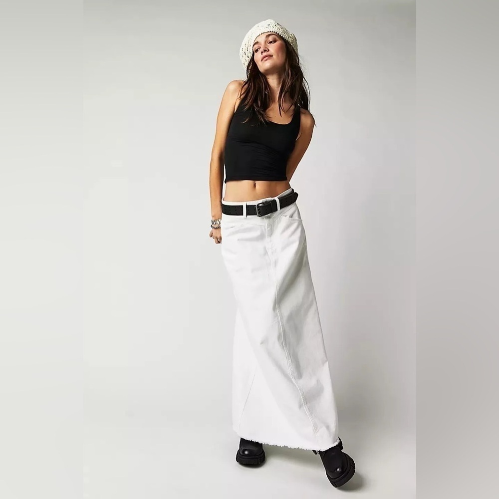 We The Free People Come As You Are Denim Maxi Skirt Size 2 - Picture 2 of 4